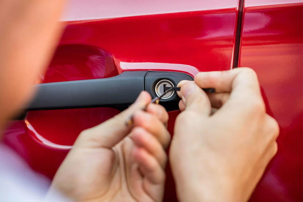 Car lockout service